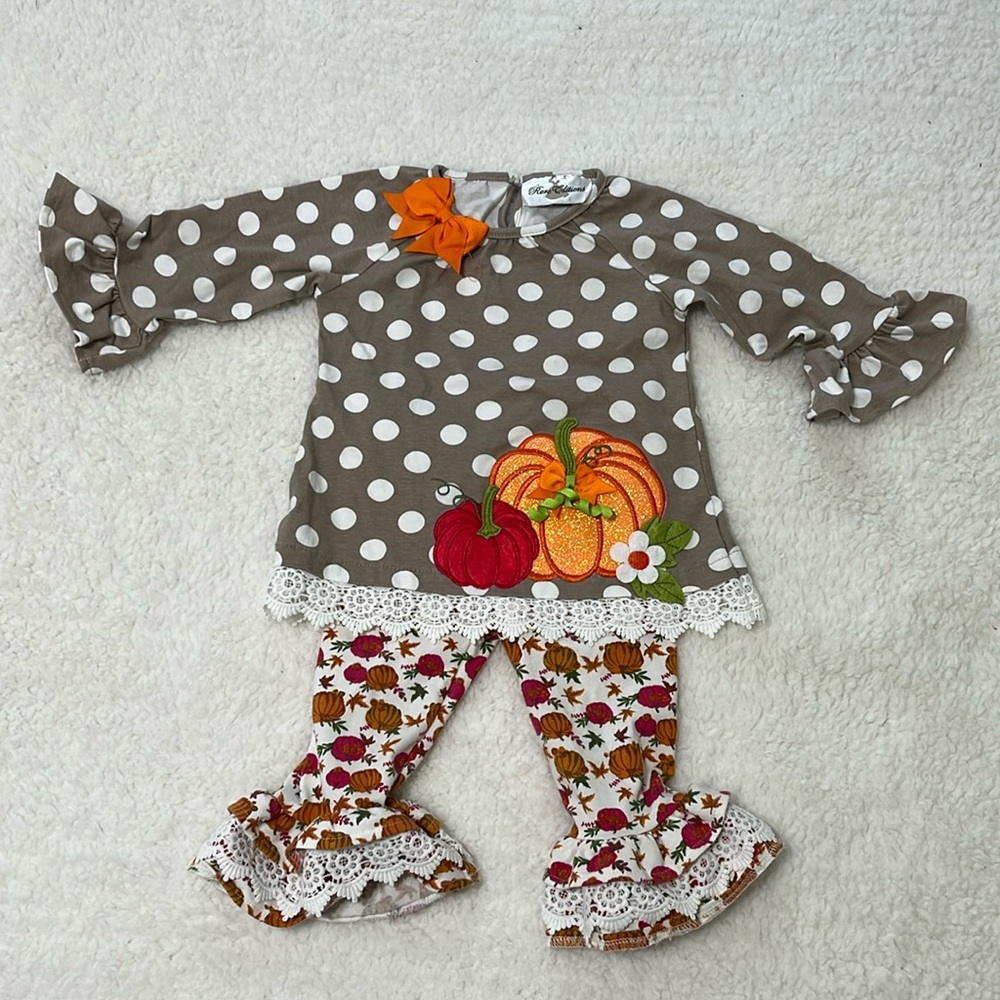 Rare Editions 18m matching embroidered set. Bell bottoms. Very cute details